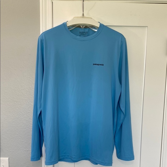 Men's Long-Sleeved Capilene® Cool Daily Fish Graphic Shirt - Picture 1 of 9